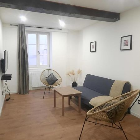 Ferienwohnung Le Refuge Du Bonheur Trévoux Exterior foto